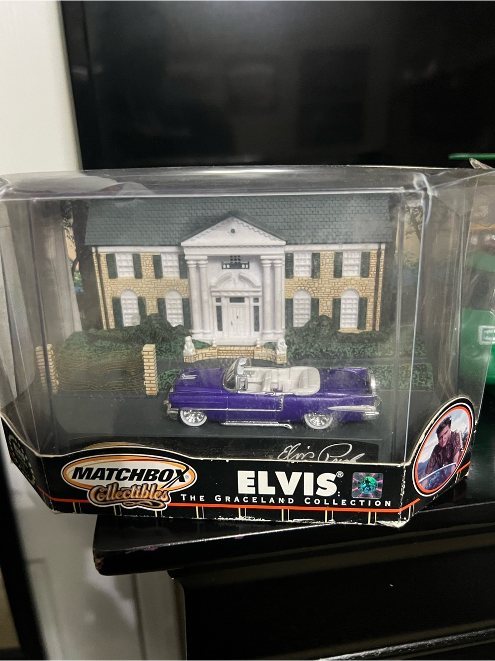 Matchbox Collectibles Elvis Graceland Purple Convertible Diorama